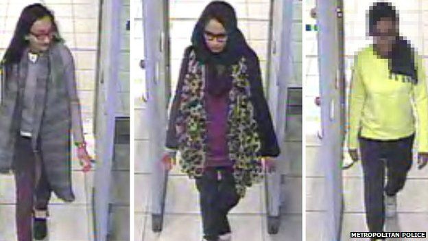 3 Teenage girls leaving the UK to join ISIS